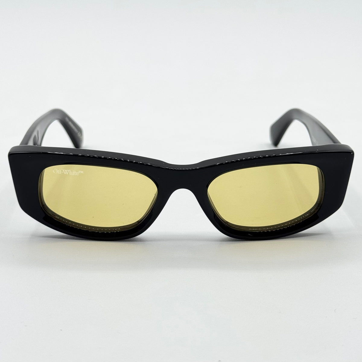 Off-White OERI090 — Fronte