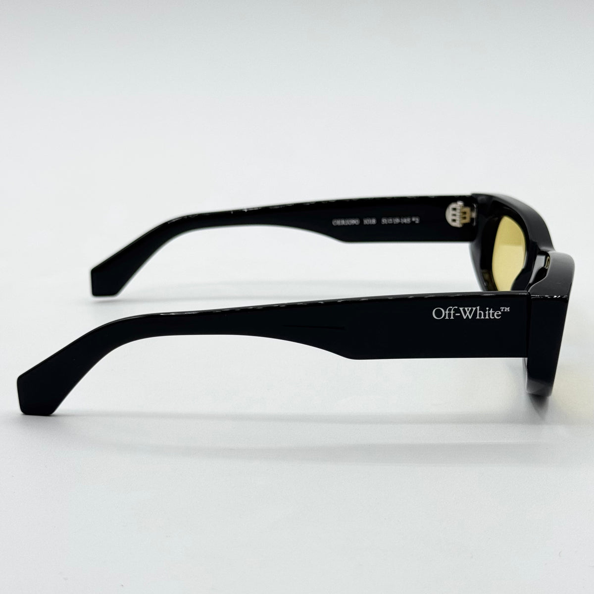 Off-White OERI090 — Fianco