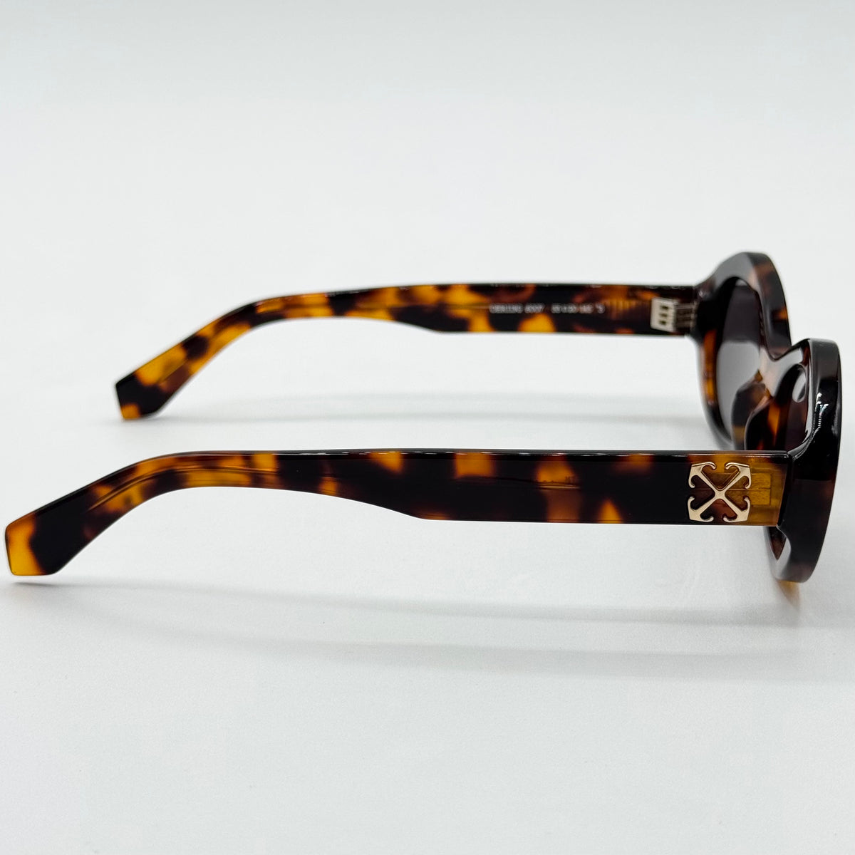 Off-White OERI13G — Fianco