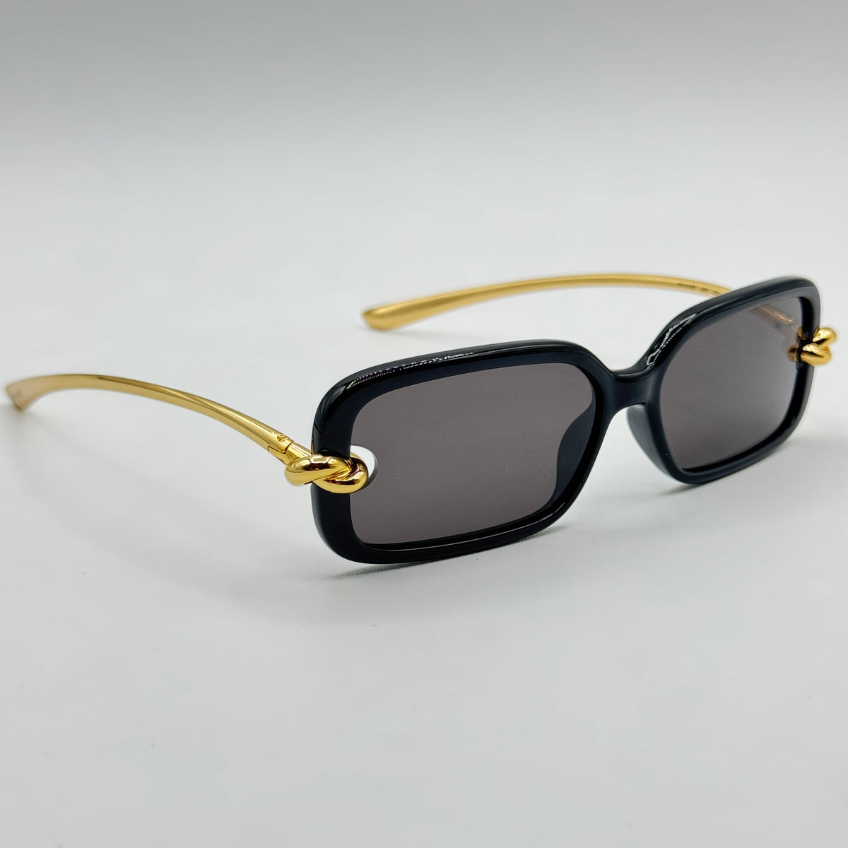Bottega Veneta BV1439S — Tre quarti